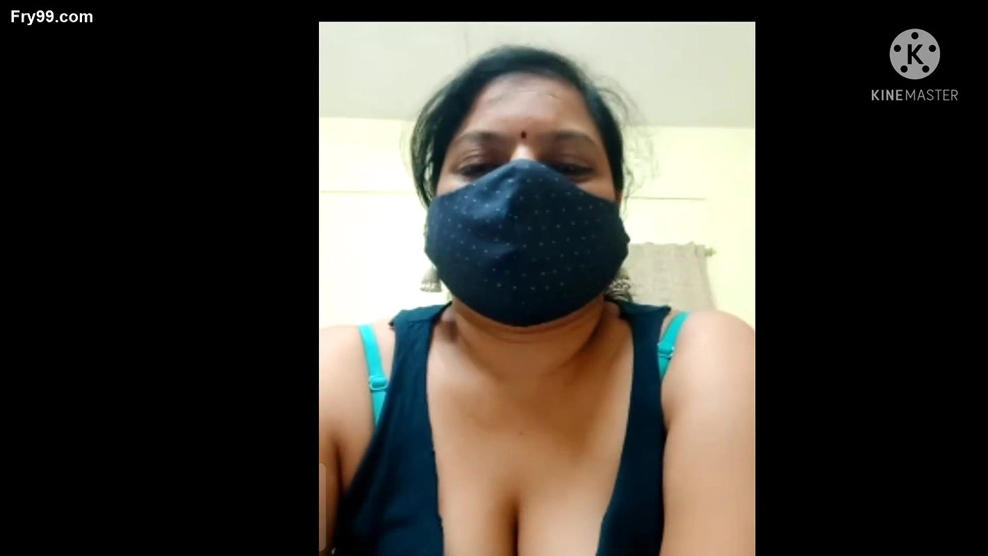 Desi Marathi aunty sex video call for her boyfriend