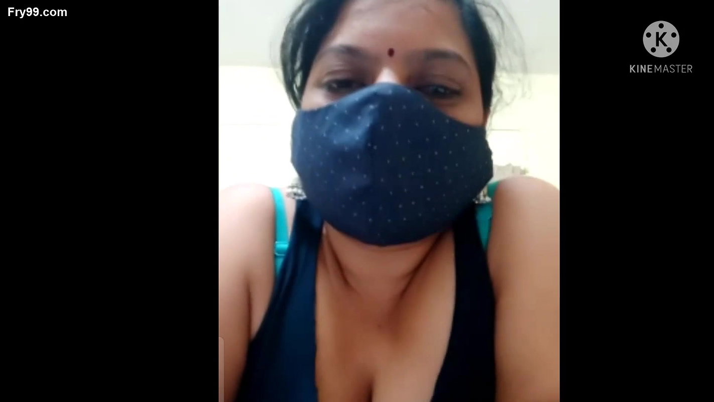 Desi Marathi aunty sex video call for her boyfriend