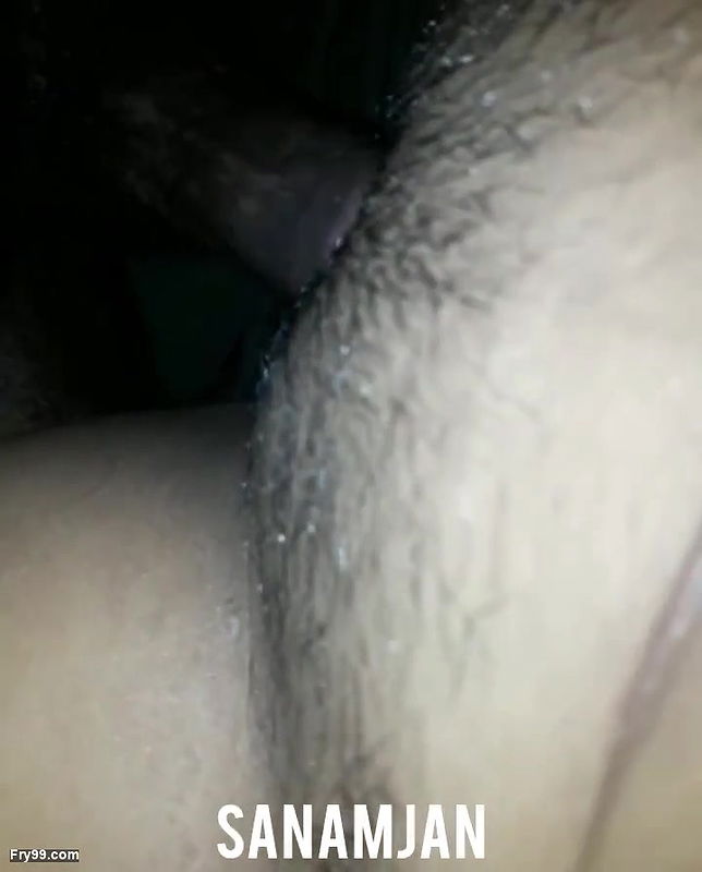 Desi girlfriend ko gar bola k zabardasti chuda WO maxi maghti rhi mm gar Jana ha part 2