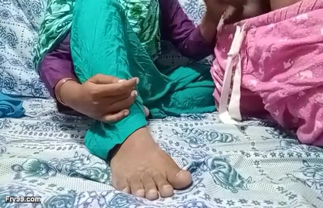 Dasi Indian bahbi sex with husband in the room 297