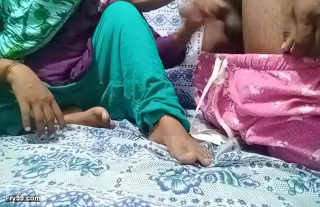 Dasi boy and girl sex in the room 2521