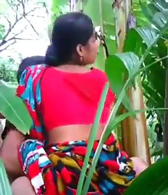 Bhabhi riding in jungle