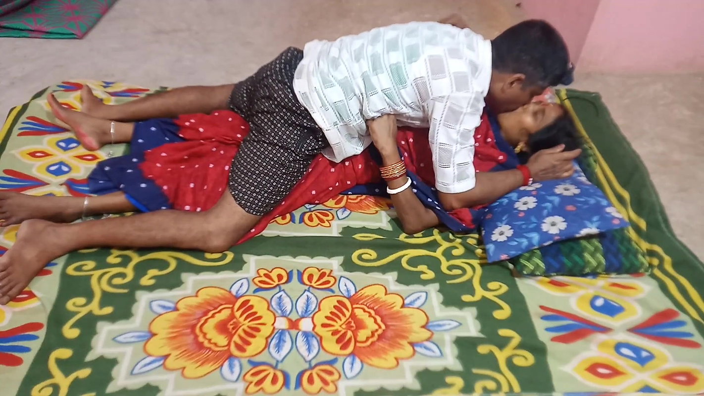 My brother in law fucked me naked, I enjoyed it India village style xxx video