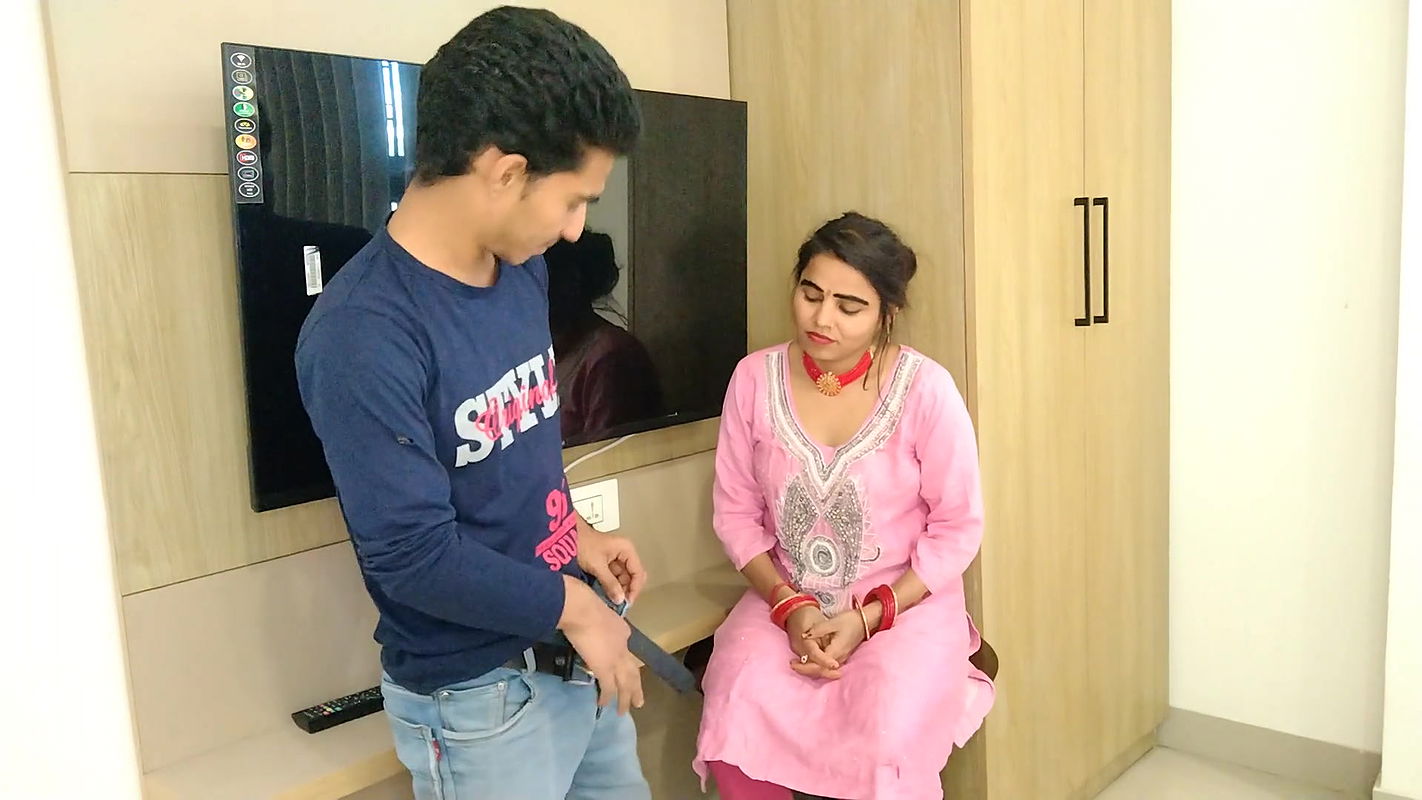 Indian madam pierced by TV mechanic for free