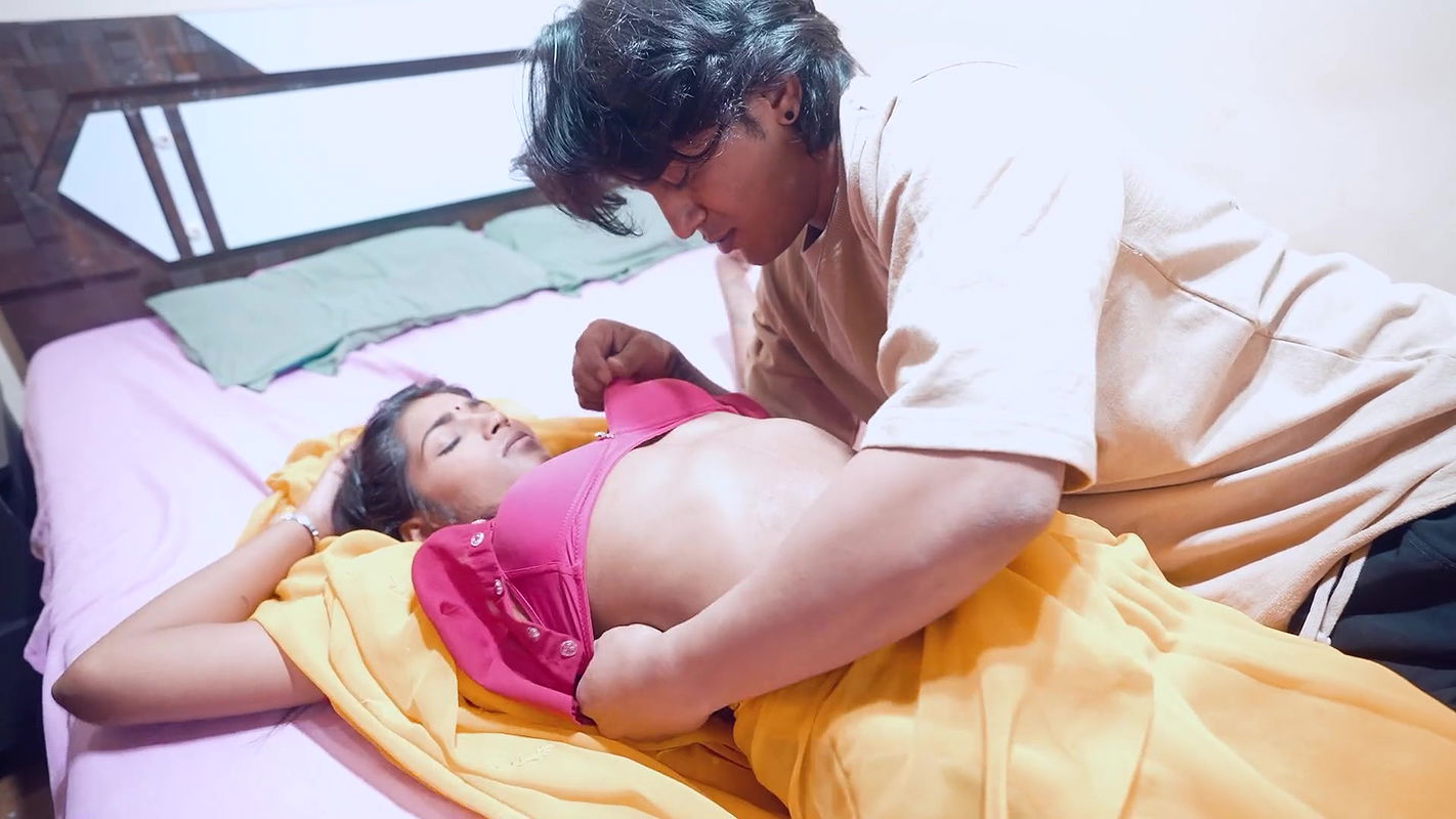 Hot desi saali offered her small boobs to her jija