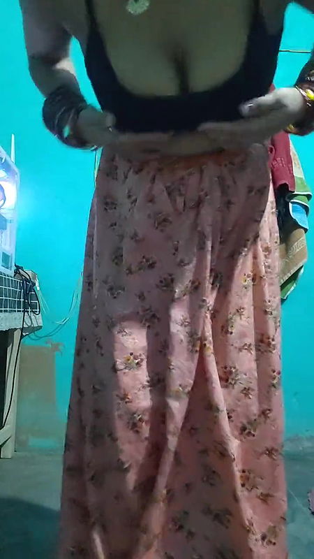 Rajasthani housewife undressing and masturbating