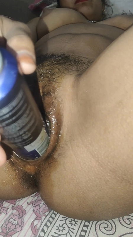 Sister-in-law fell by putting a bottle of perfume in her vagina