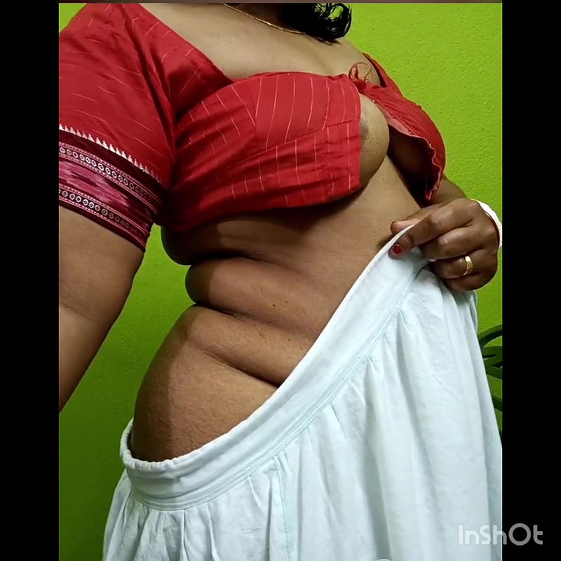 Indian bhabi hot saree change