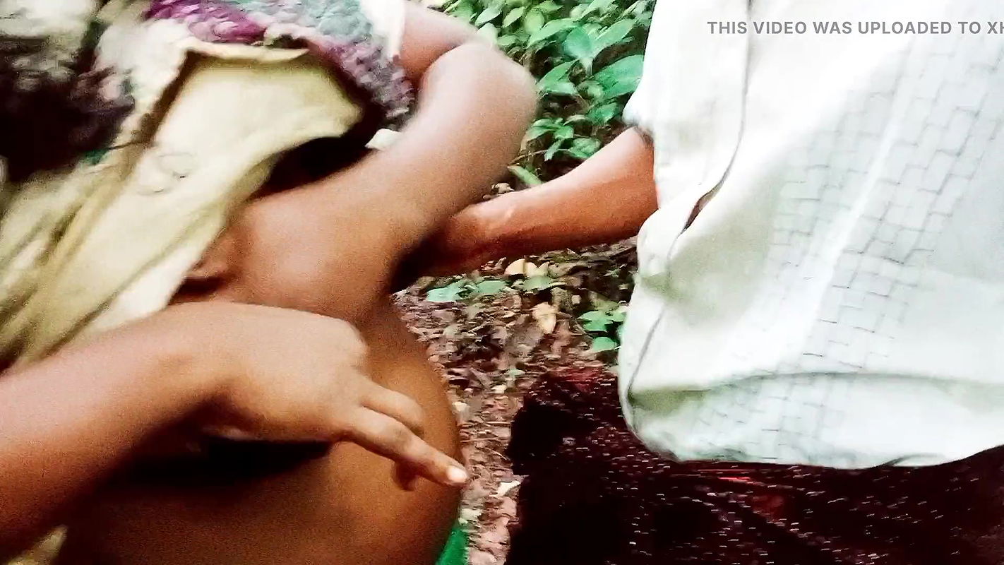 Desi wife fucking in outside with young boyfriend