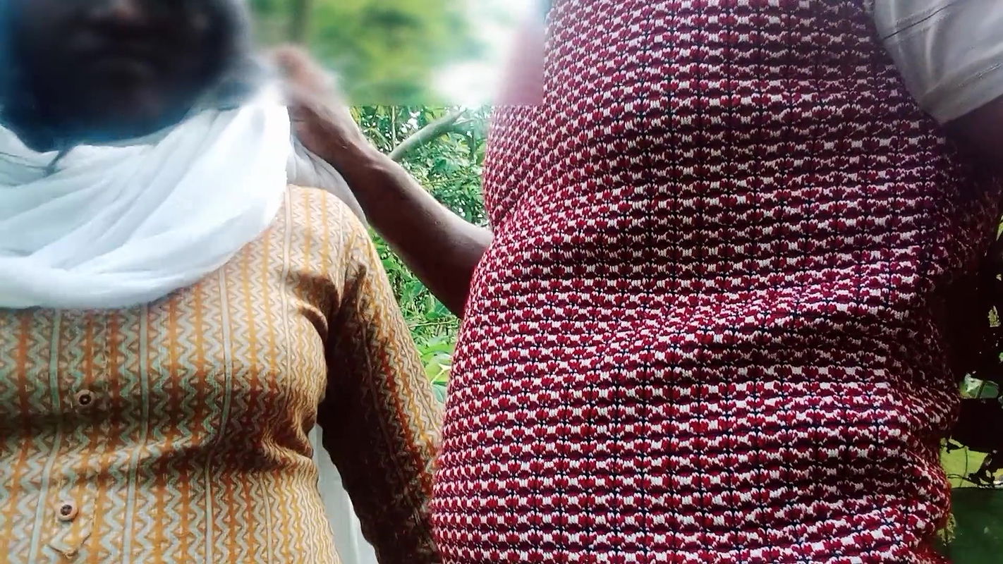 Boy friend her girlfriend fucked outdoor