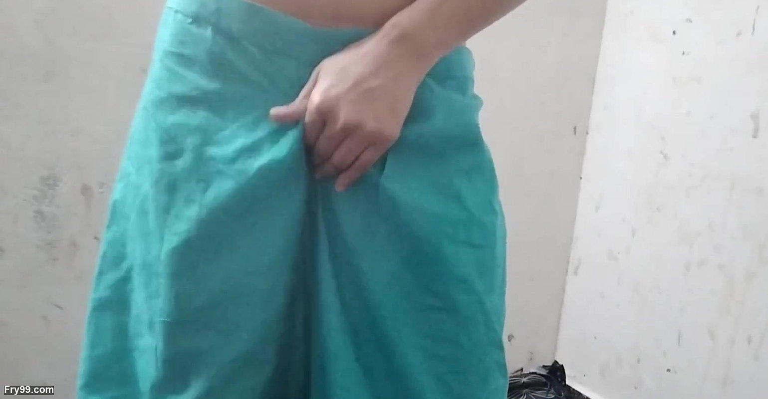 Big step sister ka boobs daba daba kar pela