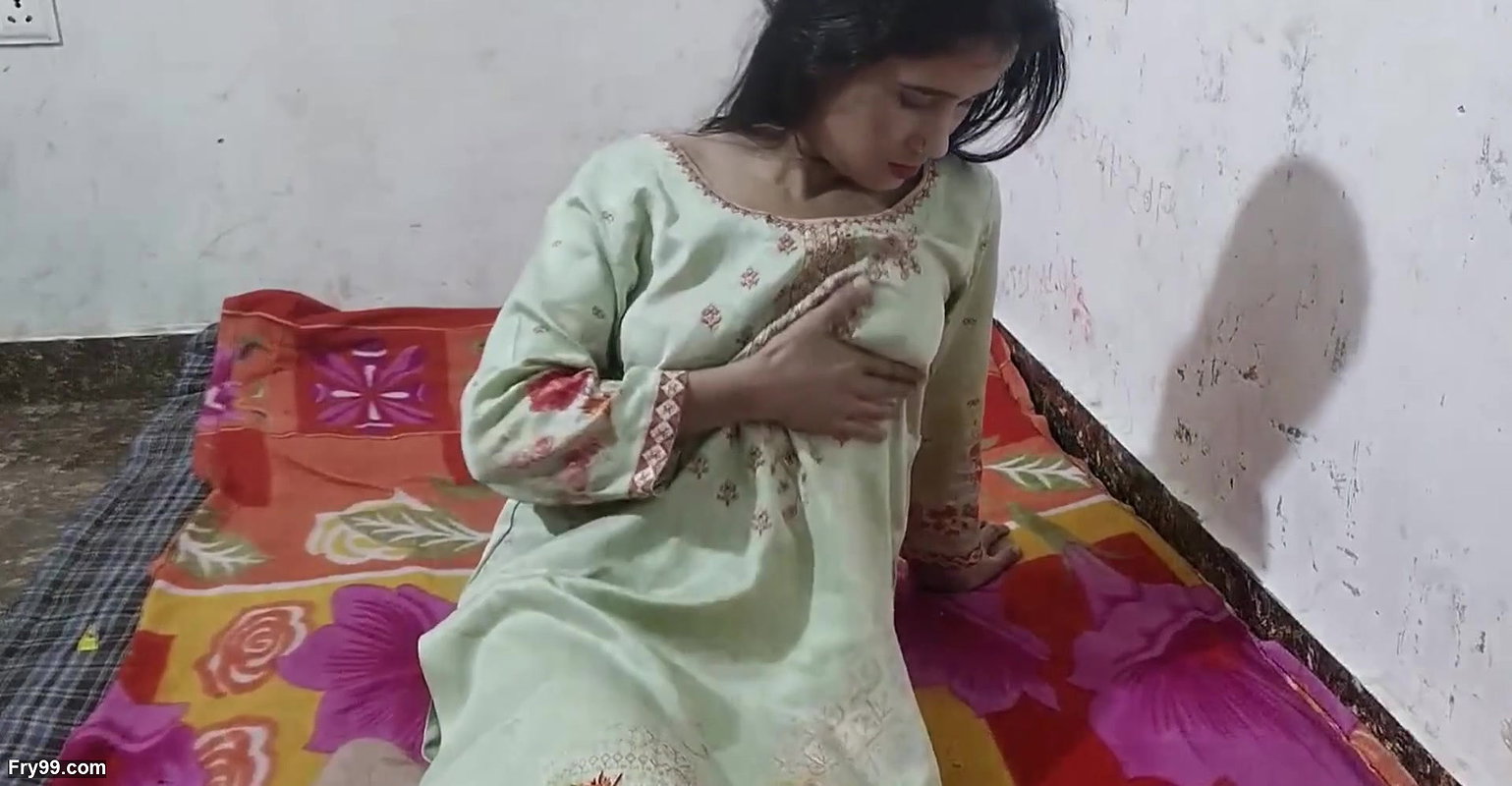 Akele dekh kar dever ne Jabar dasti pela