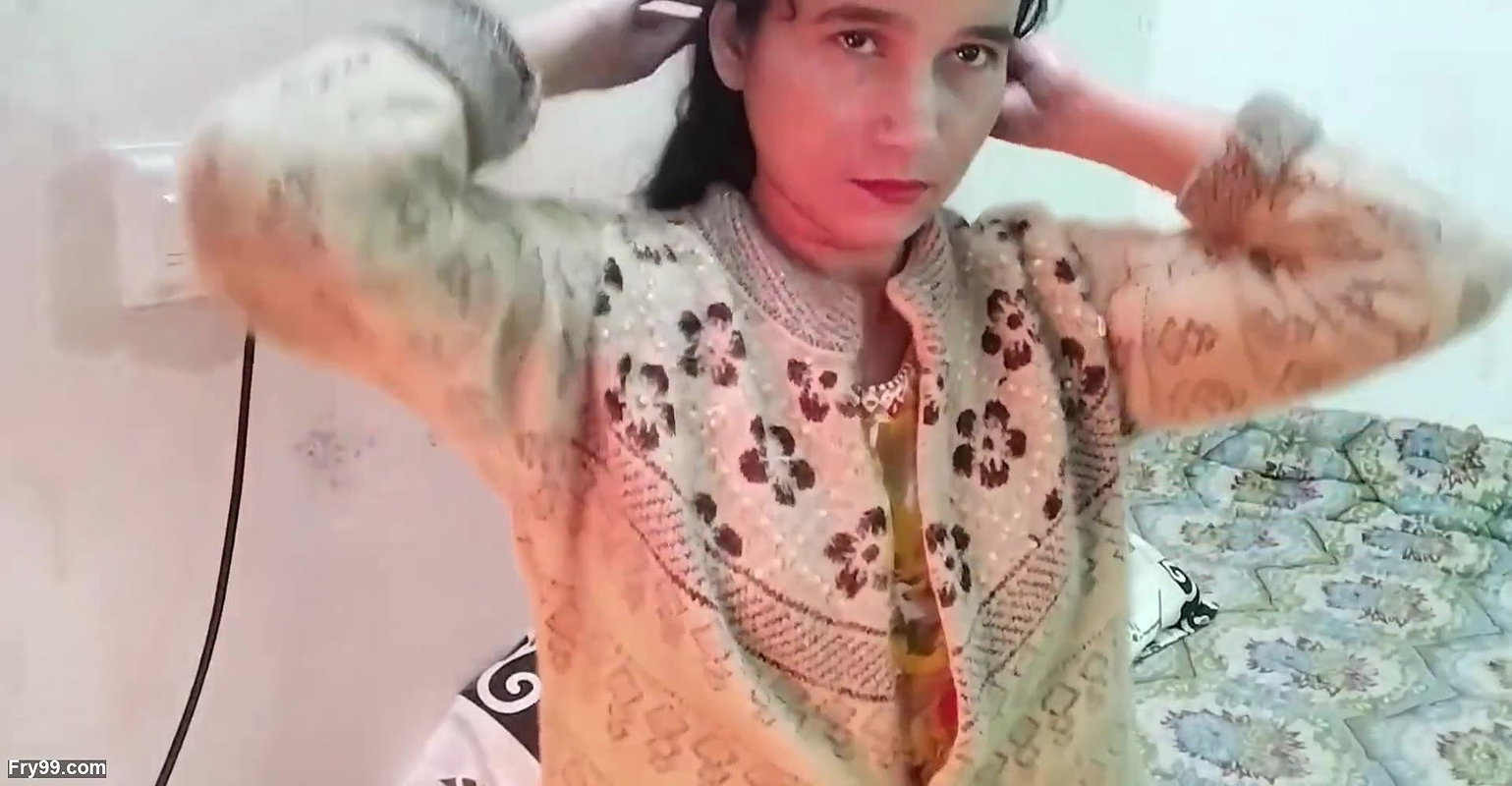 Muslim girl ko ghar jabar dasti pela