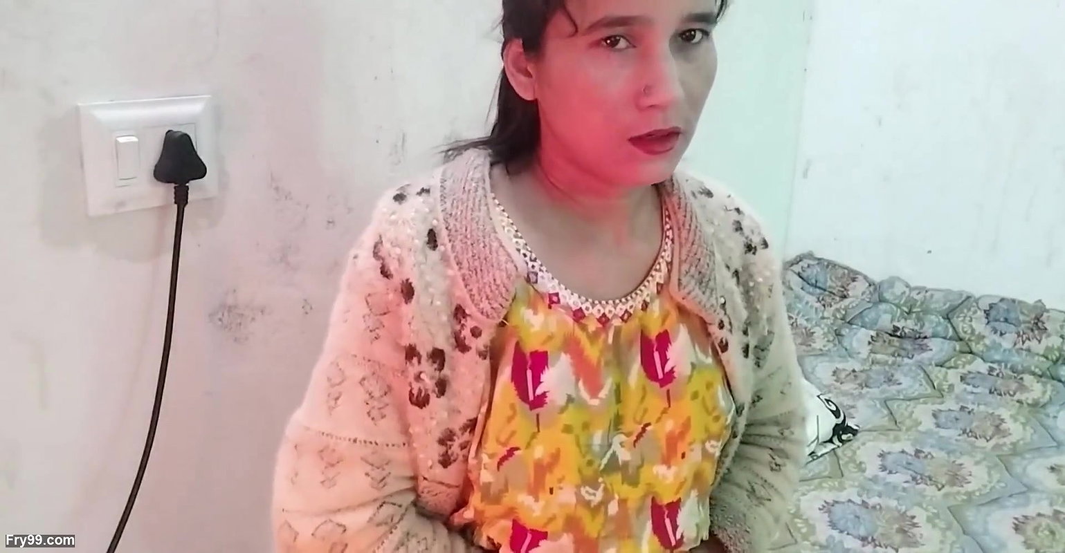 Muslim girl ko ghar jabar dasti pela
