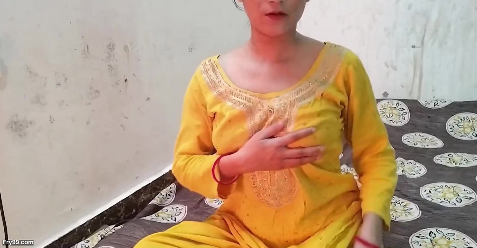 Cute step sister ko ghar me jabar dasti pela diya