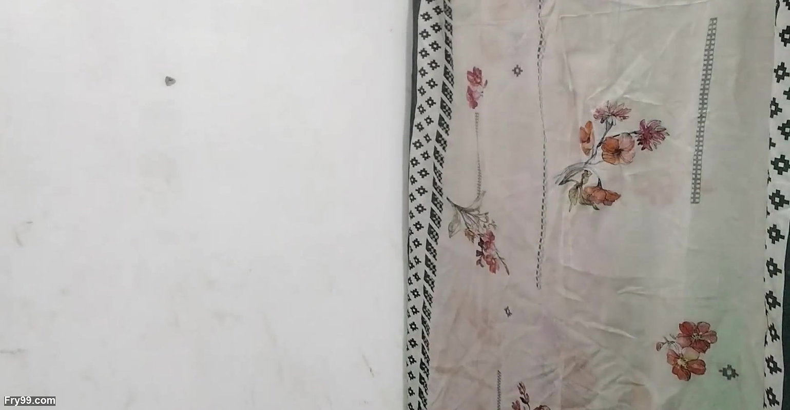 Chachi ko chodte chacha ne dekh liya