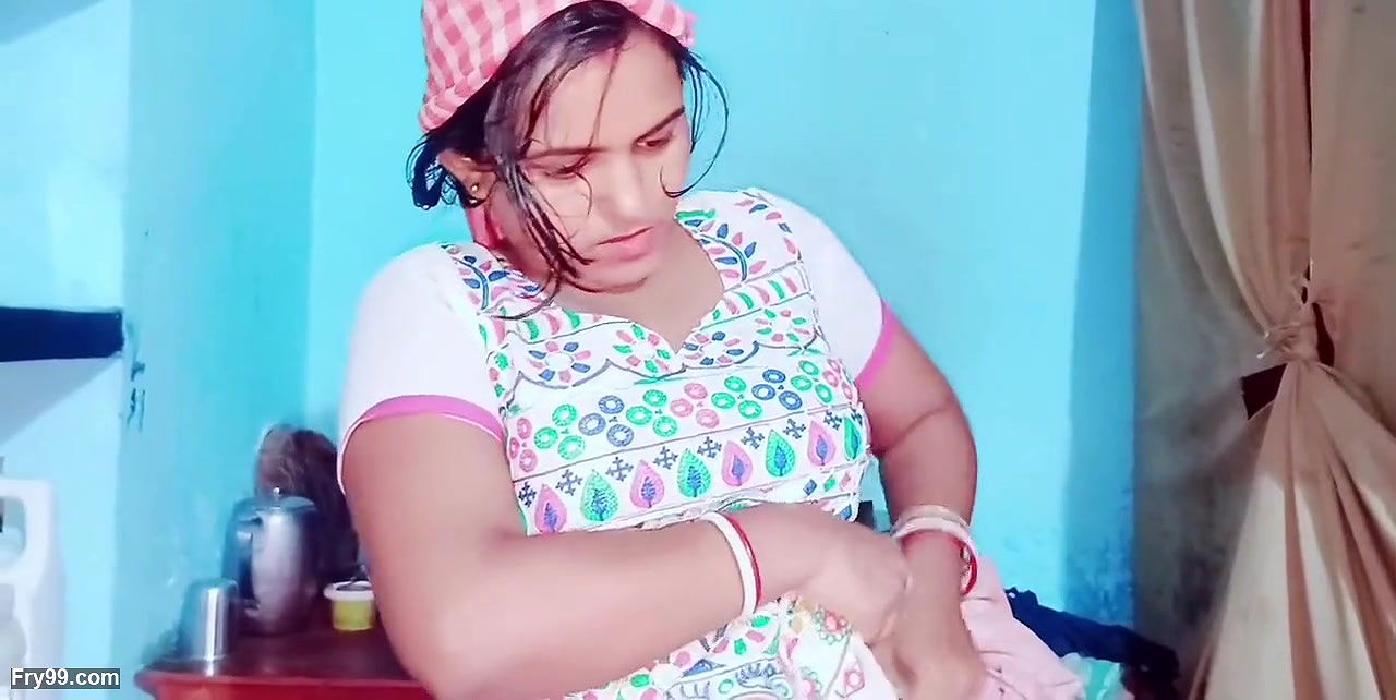 my roommate me hard in missionary then pull my hair while in while works