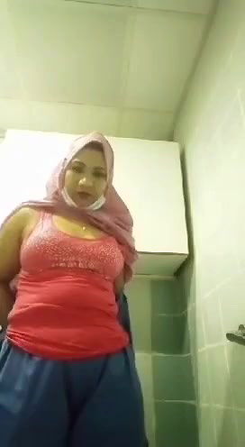 Pk hijabi aunty