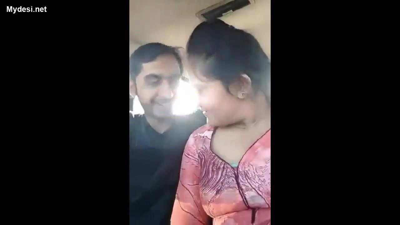 mumbai couple in car romance