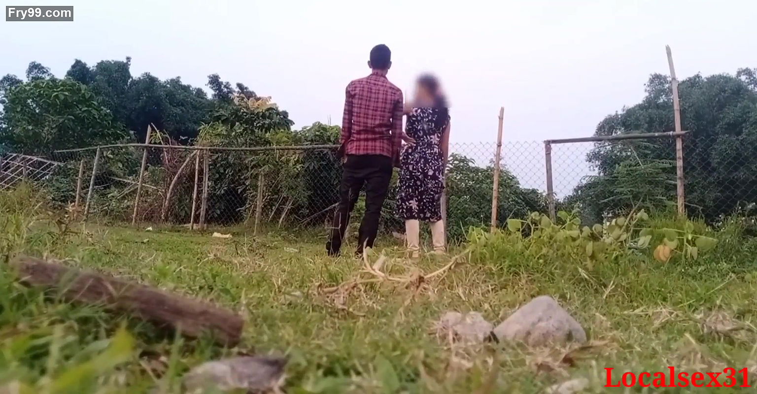 Local Aunty Outdoor Fuck ( Official Video By Localsex31)