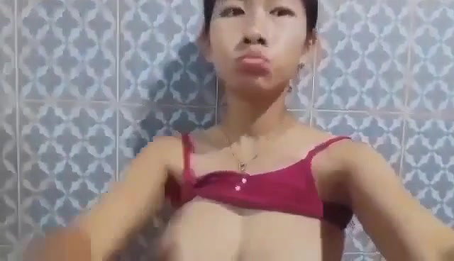 Slim Monipuri Girl Showing Boobs