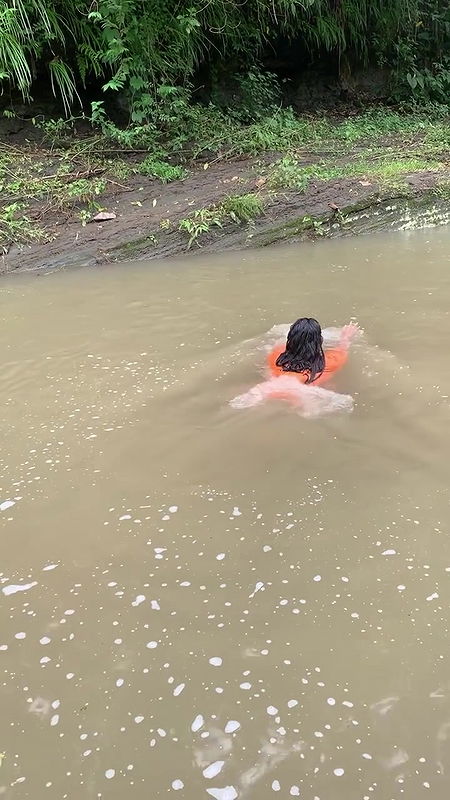 Unknown Hot lady Big Boobs and nipple show in ornage tshirt