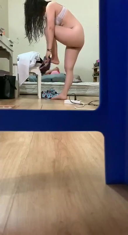 Girl’s Naked boobs and Ass captured while changing Bra panty