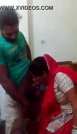 Mature Randi group blowjob happily
