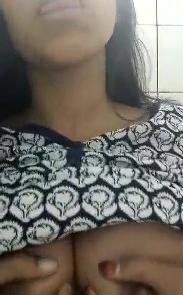 gf showing showing boobs