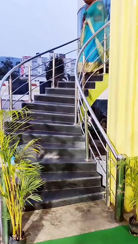 See through deep navel