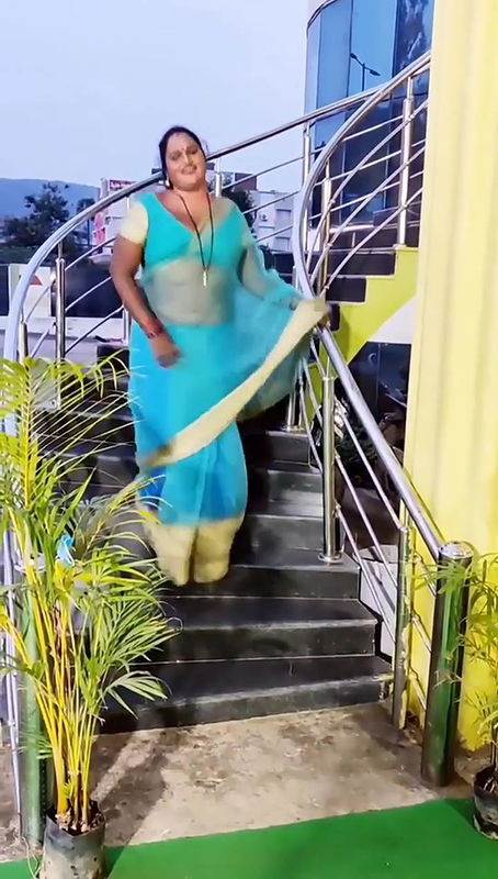 See through deep navel