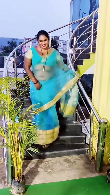 See through deep navel