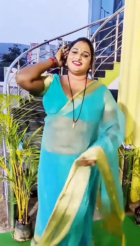 See through deep navel