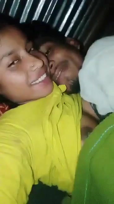 Young Desi lovers first-time sex with lover