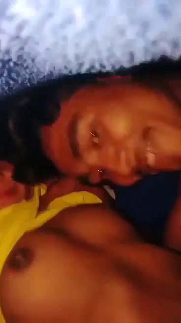 Young Desi lovers first-time sex with lover