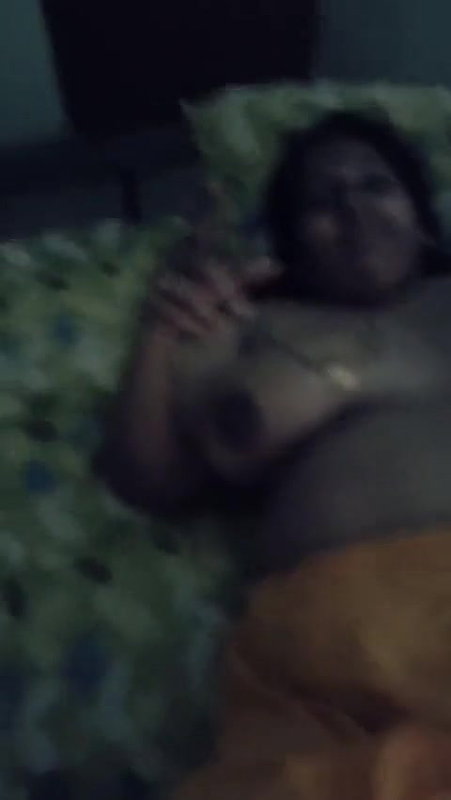 Mature bhabhi saying no to record to lover