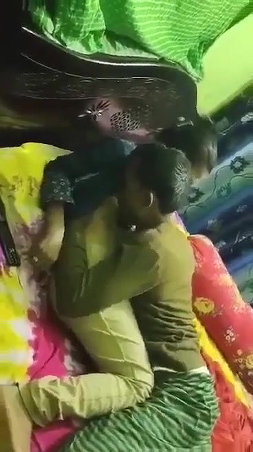 Desi Young Girl Fucking