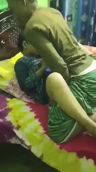 Desi Young Girl Fucking