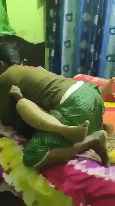 Desi Young Girl Fucking