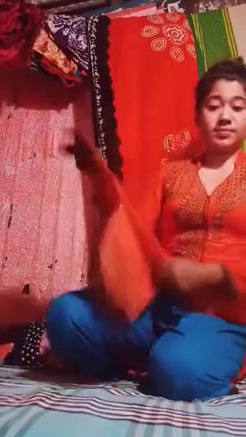 CUTE BANGLADESH BABE SELFSHOT NUDE VIDEO