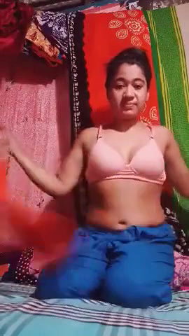CUTE BANGLADESH BABE SELFSHOT NUDE VIDEO