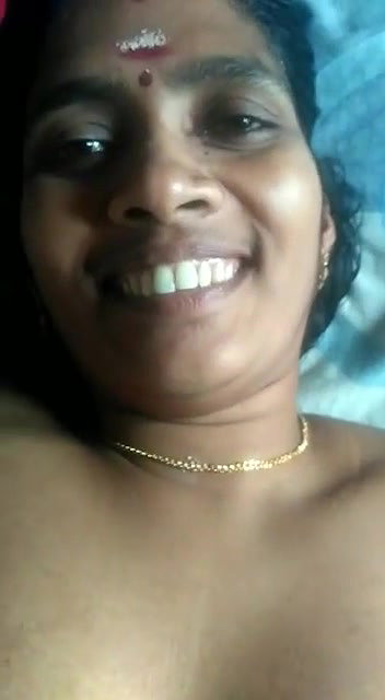 Bhabhi exposed by lover