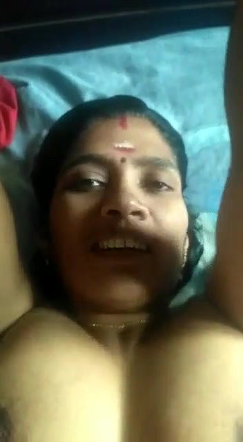Bhabhi exposed by lover