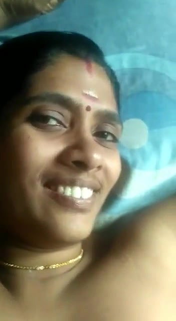 Bhabhi exposed by lover