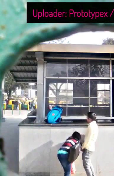 Superhot Couple getting vigrous blowjob in metro