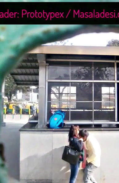 Superhot Couple getting vigrous blowjob in metro