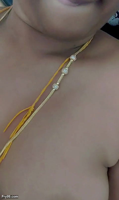 Tamil Desi Wife Swetha dildo and pusssy fingering