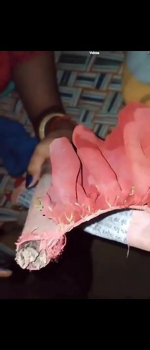 Desi Bhabhi Give Handjob and Fucked