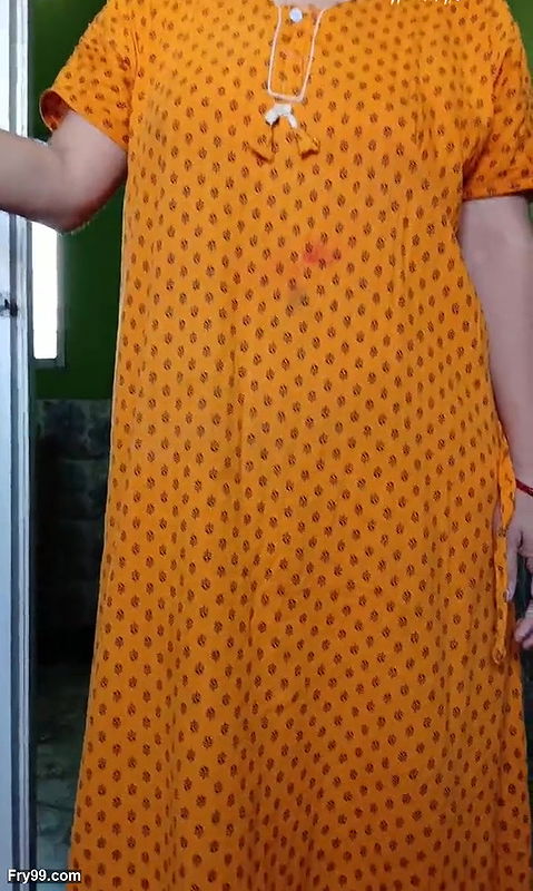 BIHARI BHABI NUDE AND REVIEW HER ASS HOLE ANUS. INDIAN WOMAN PORN VIDEO