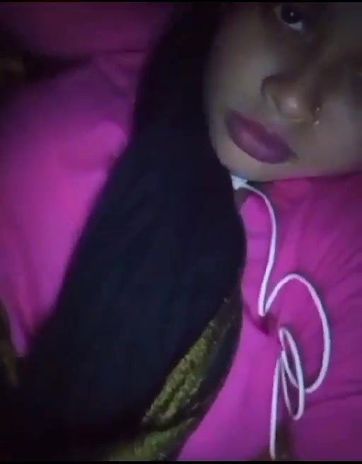 Desi cute girl sexy pussy